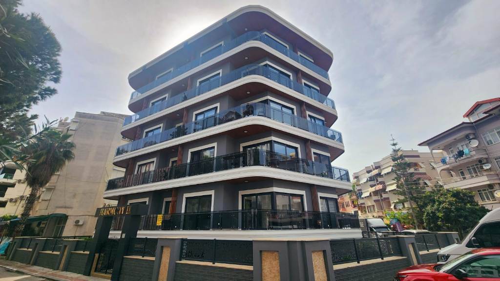 Zařízený byt v blízkosti pláže, centrum města Alanya