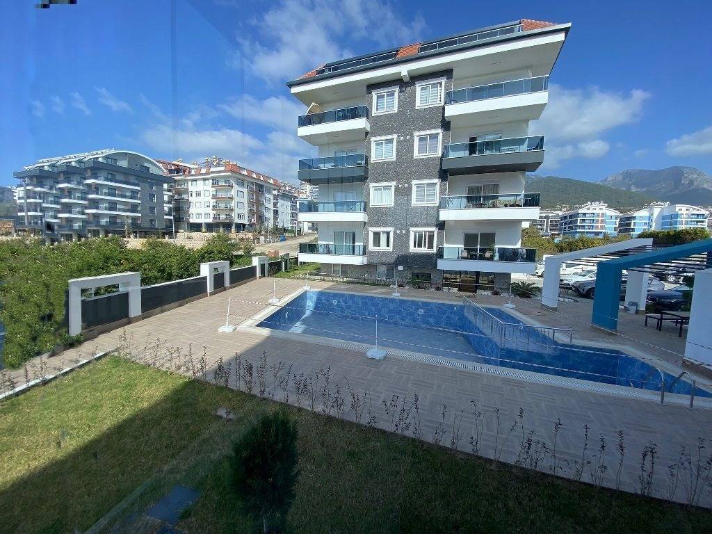 Zařízený byt na prodej v tiché lokalitě Alanya Oba, Turecko