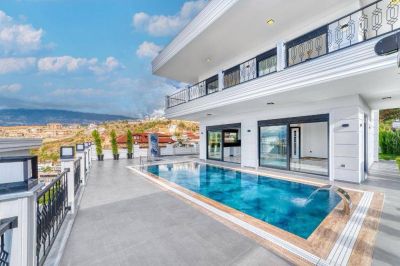 Moderní luxusní vila s úchvatným výhledem na moře v Alanyi - Kargıcak