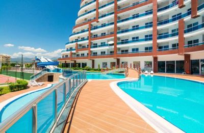 Zařízený 2 + kk. apartmán v komplexu s řadou aktivit Alanya - Mahmutlar